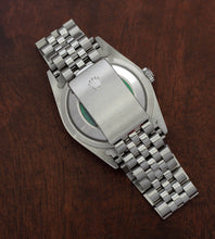 Afbeelding in Gallery-weergave laden, Rolex Datejust 16220 'Blue Applied Roman Dial' (2000/2001)