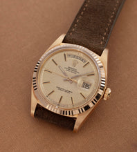 Afbeelding in Gallery-weergave laden, Rolex Day-Date 1803 'Sigma Linen Dial' (1973)
