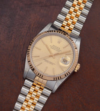 Afbeelding in Gallery-weergave laden, Rolex Datejust 16233 'Champagne Dial' (1988)