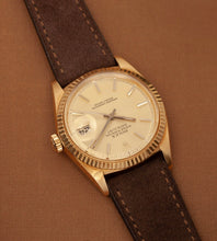 Afbeelding in Gallery-weergave laden, Rolex Datejust 1601/8 'Champagne Dial' 18K (Ca. 1973)