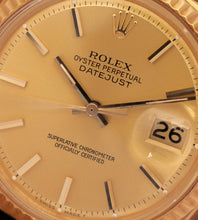 Afbeelding in Gallery-weergave laden, Rolex Datejust 1601/8 'Champagne Dial' 18K (Ca. 1973)