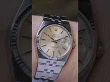 Video laden en afspelen in Gallery-weergave, Rolex Datejust Oysterquartz 17014 (1984)