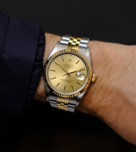 Afbeelding in Gallery-weergave laden, Rolex Datejust 16233 from 1996 (Full Set)