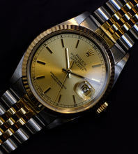 Afbeelding in Gallery-weergave laden, Rolex Datejust 16233 from 1996 (Full Set)