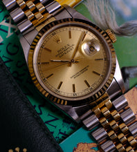 Afbeelding in Gallery-weergave laden, Rolex Datejust 16233 from 1996 (Full Set)