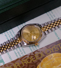 Afbeelding in Gallery-weergave laden, Rolex Datejust 16233 from 1996 (Full Set)