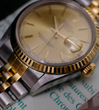Afbeelding in Gallery-weergave laden, Rolex Datejust 16233 from 1996 (Full Set)