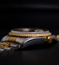 Afbeelding in Gallery-weergave laden, Rolex Datejust 16233 from 1996 (Full Set)