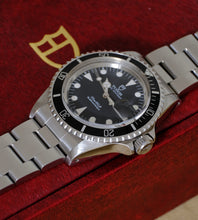 Afbeelding in Gallery-weergave laden, Tudor Submariner 79090 + Box (1989)