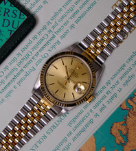 Afbeelding in Gallery-weergave laden, Rolex Datejust 16233 from 1996 (Full Set)