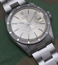 Afbeelding in Gallery-weergave laden, Rolex Date 1501 'Silver dial' + Box 1979