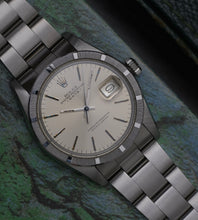 Afbeelding in Gallery-weergave laden, Rolex Date 1501 'Silver dial' + Box 1979