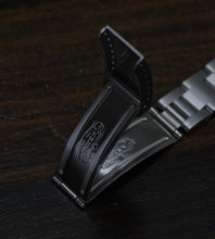 Afbeelding in Gallery-weergave laden, Rolex Date 1501 'Silver dial' + Box 1979