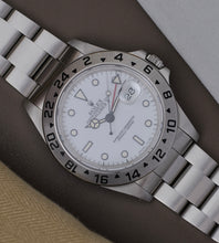 Afbeelding in Gallery-weergave laden, Rolex Explorer II 16570 'Polar'