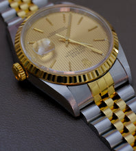 Afbeelding in Gallery-weergave laden, Rolex Datejust 16233 'Champagne Tapestry Dial' 1995