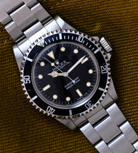 Afbeelding in Gallery-weergave laden, Rolex Submariner 5513 + Box 1984 (White gold markers)