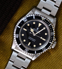 Afbeelding in Gallery-weergave laden, Rolex Submariner 5513 + Box 1984 (White gold markers)