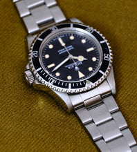 Afbeelding in Gallery-weergave laden, Rolex Submariner 5513 + Box 1984 (White gold markers)