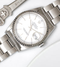 Afbeelding in Gallery-weergave laden, Rolex Datejust 16220 Porcelain Dial 1999