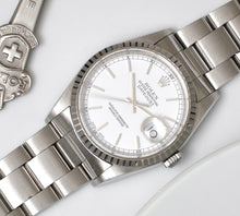 Afbeelding in Gallery-weergave laden, Rolex Datejust 16220 Porcelain Dial 1999