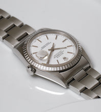 Afbeelding in Gallery-weergave laden, Rolex Datejust 16220 Porcelain Dial 1999