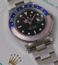Afbeelding in Gallery-weergave laden, Rolex GMT-Master 16700 'Swiss Only' 1998 (Box+Papers) 'Faded Pepsi Bezel'