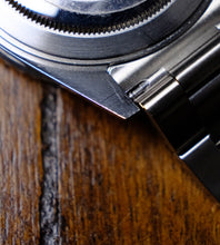 Afbeelding in Gallery-weergave laden, Rolex GMT-Master II Coke 16710 from 2007