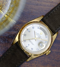 Afbeelding in Gallery-weergave laden, Rolex Day-Date 1803 Diamond Dial 1977