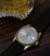 Afbeelding in Gallery-weergave laden, Rolex Day-Date 1803 Diamond Dial 1977