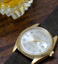 Afbeelding in Gallery-weergave laden, Rolex Day-Date 1803 Diamond Dial 1977