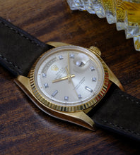 Afbeelding in Gallery-weergave laden, Rolex Day-Date 1803 Diamond Dial 1977