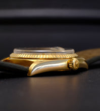 Afbeelding in Gallery-weergave laden, Rolex Day-Date 1803 Diamond Dial 1977