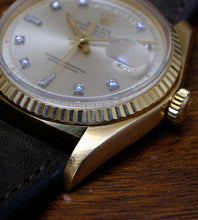 Afbeelding in Gallery-weergave laden, Rolex Day-Date 1803 Diamond Dial 1977