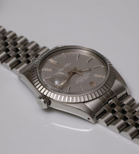 Afbeelding in Gallery-weergave laden, Rolex Datejust 1603 Ghost Dial 1976 + Service papers