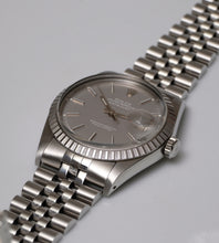 Afbeelding in Gallery-weergave laden, Rolex Datejust 1603 Ghost Dial 1976 + Service papers