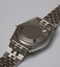 Afbeelding in Gallery-weergave laden, Rolex Datejust 1603 Ghost Dial 1976 + Service papers