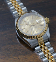 Afbeelding in Gallery-weergave laden, Rolex Lady-Datejust 69173 'Champagne Tapestry Dial' 1991