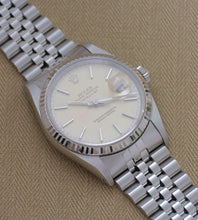 Afbeelding in Gallery-weergave laden, Rolex Datejust 16234 'Linen Dial' 1991