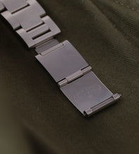 Afbeelding in Gallery-weergave laden, Rolex Submariner 14060 'No-Date' 1997