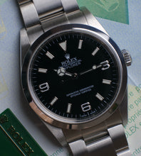 Afbeelding in Gallery-weergave laden, Rolex Explorer 114270 + Papers 2005