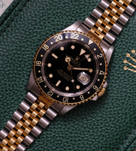 Afbeelding in Gallery-weergave laden, Rolex GMT-Master II 16713 from 1991 (box + papers)
