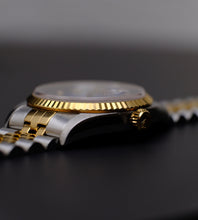 Afbeelding in Gallery-weergave laden, Rolex Datejust 16233 Vignette Dial 1995 + Box & Papers