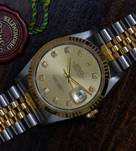 Afbeelding in Gallery-weergave laden, Rolex Datejust 16233 ''Champagne Diamond Dial'' Full Set (93/94)