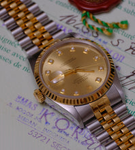 Afbeelding in Gallery-weergave laden, Rolex Datejust 16233 ''Champagne Diamond Dial'' Full Set (93/94)