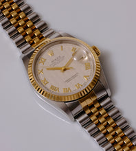 Afbeelding in Gallery-weergave laden, Rolex Datejust 16233 ''Pyramid Dial'' 1997