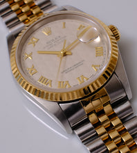 Afbeelding in Gallery-weergave laden, Rolex Datejust 16233 ''Pyramid Dial'' 1997