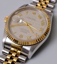 Afbeelding in Gallery-weergave laden, Rolex Datejust 16233 ''Pyramid Dial'' 1997