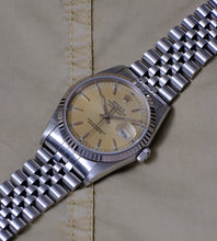 Afbeelding in Gallery-weergave laden, Rolex Datejust 16234 ''Tropical Dial'' 1996