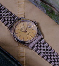 Afbeelding in Gallery-weergave laden, Rolex Datejust 16234 ''Tropical Dial'' 1996