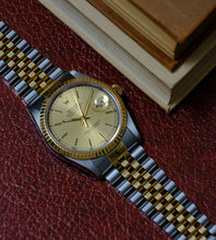 Afbeelding in Gallery-weergave laden, Rolex Datejust 16233 ''Champagne Dial'' 1993
